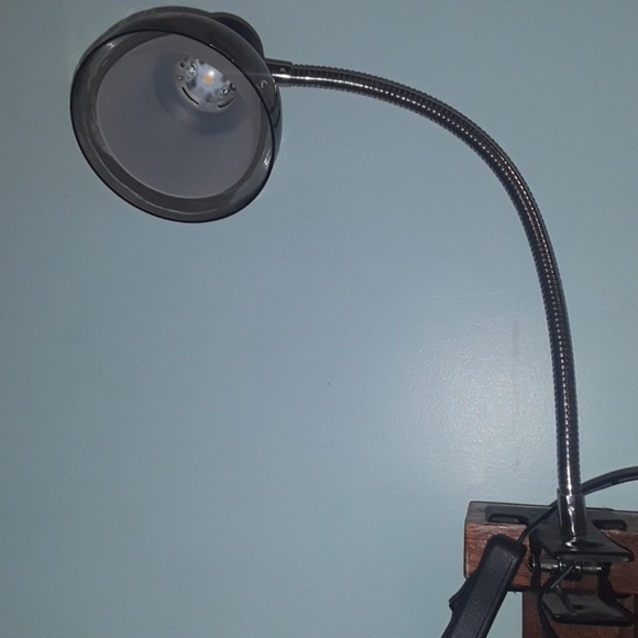 Clip on reading light - Picture 1 of 5